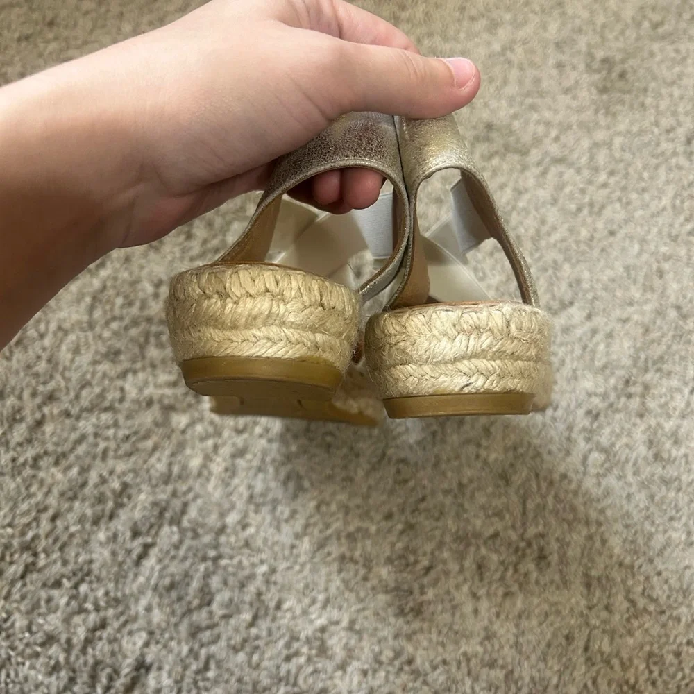 KANNA Metallic Women's Espadrille Sandals Cross-Strap Ankle Size 41 10-10.5 Tan